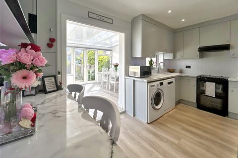 2 bedroom terraced house for sale, Tyrrell Avenue, South Welling, Kent, DA16