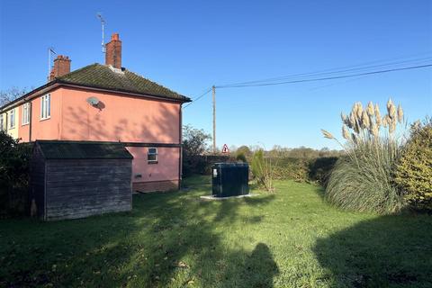 undefined, Framlingham Road, Brundish