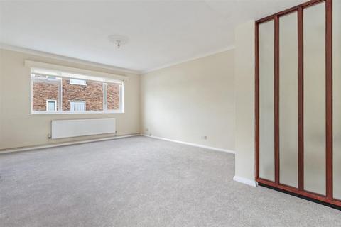 2 bedroom flat for sale, Goring Road, Goring-By-Sea, Worthing