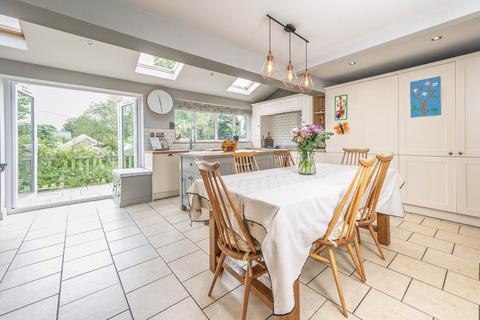 4 bedroom detached house for sale, Church End, Great Rollright