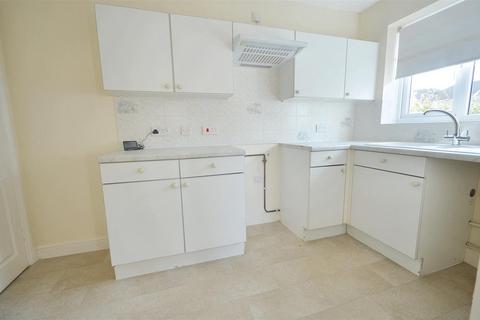 4 Campion Close, Wyke, Gillingham, SP8 4UG