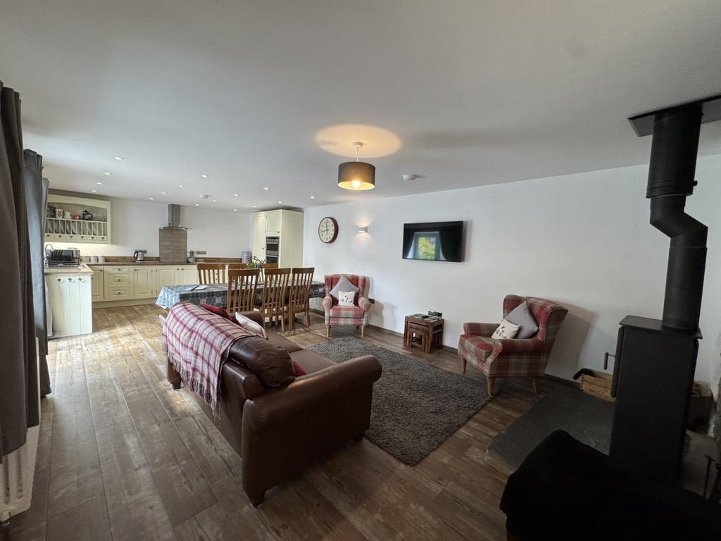 Kitchen/Dining Area/Living Space