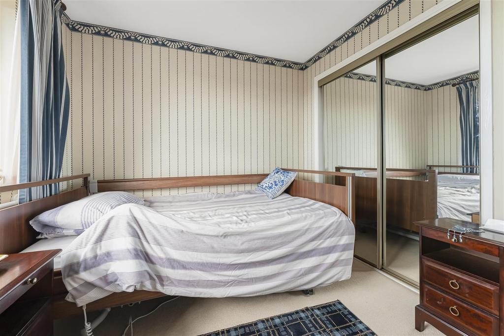 1.11 - bedroom.jpg