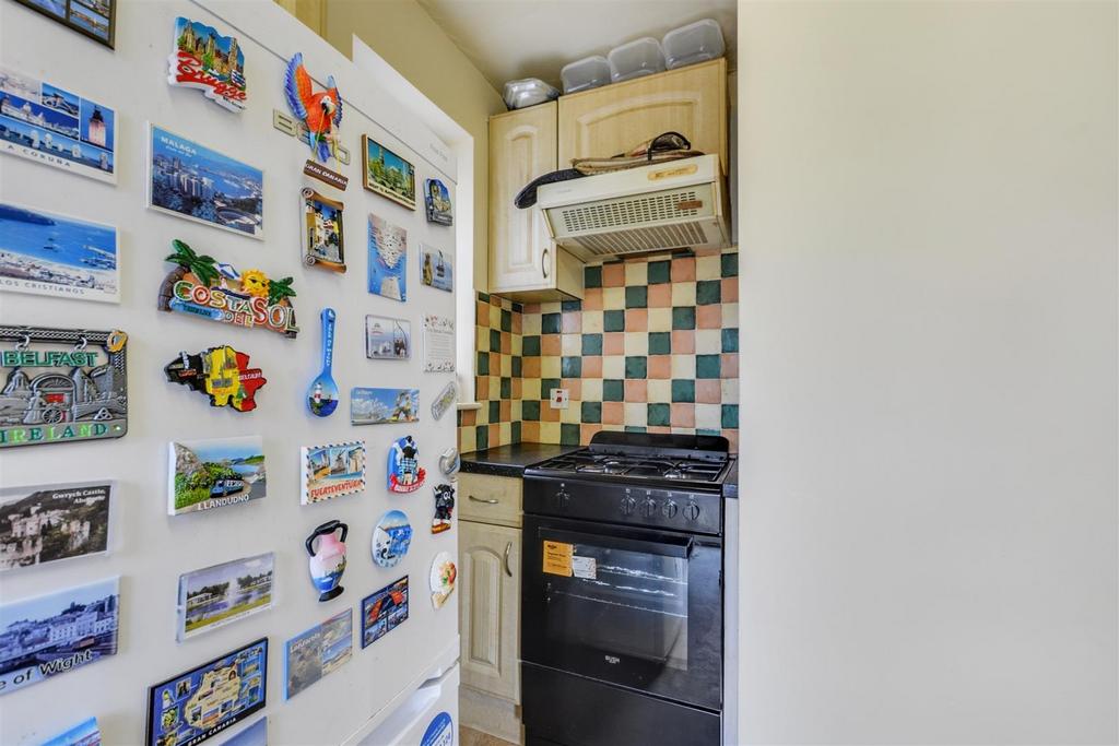 Kitchen 3.jpeg