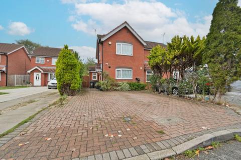 2 bedroom semi-detached house for sale, Furze Close, Bushey, South Oxhey, WD19