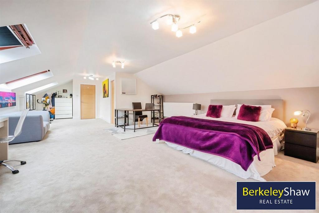 Bedroom 5 (2)