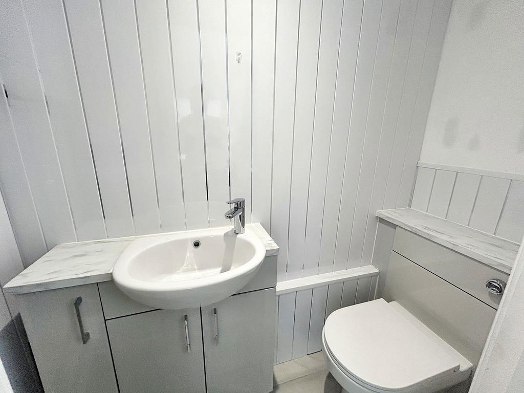 Cloakroom W/C