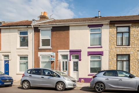 Esslemont Road, Southsea PO4