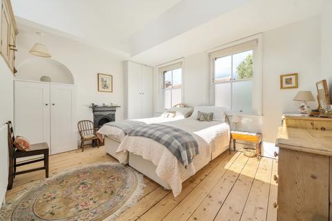 27 Hyde Close, Winchester, SO23 7DT