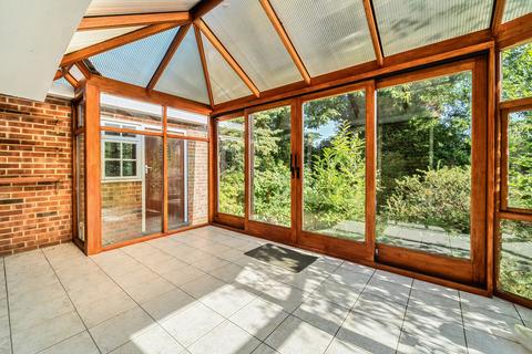 3 bedroom detached house for sale, Seymour Road, Hampshire GU35