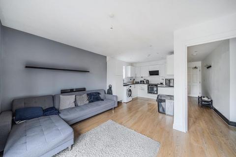 undefined, Wellesley Villas,  Crowthorne,  RG45