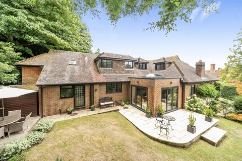 2 bedroom semi-detached house for sale, Fernden Heights, Haslemere