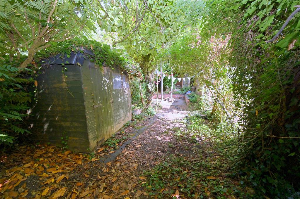 Garden 2..JPG
