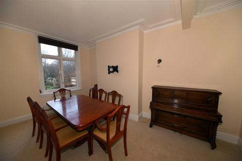 undefined, Park Hill Road, Birmingham B17