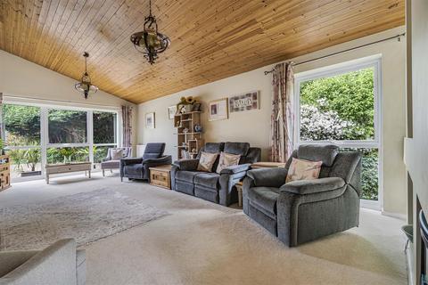 undefined, Leonards Close, Welwyn