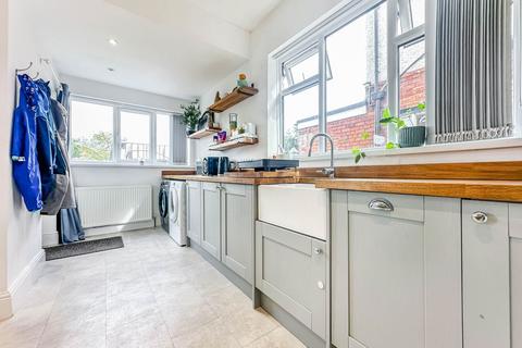 155 Pickering Road, Hull, HU4 6TB