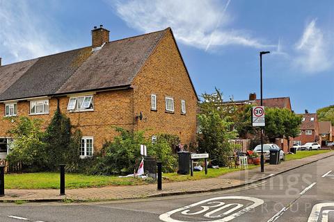 2 bedroom end of terrace house for sale, Kempe Road, Enfield