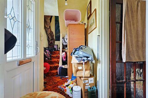 2 bedroom end of terrace house for sale, Kempe Road, Enfield