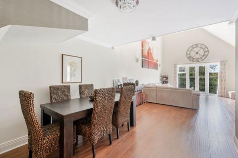 undefined, Wray Common Road, Reigate RH2