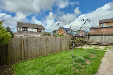16 Higher Bridge Park, Wadebridge, PL27 6UW