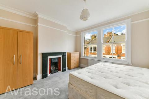 2 bedroom flat to rent, AMBERGATE STREET, KENNINGTON