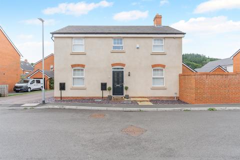 Ternata Drive, Monmouth