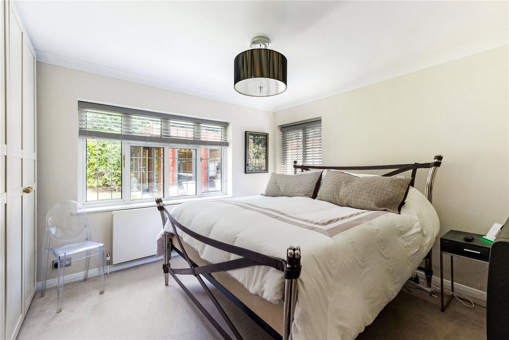 Bedroom 5/Family