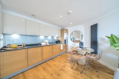 2 bedroom apartment for sale, Bermondsey Square, London, SE1