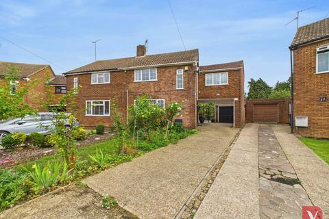 Barrowby Close, Luton LU2
