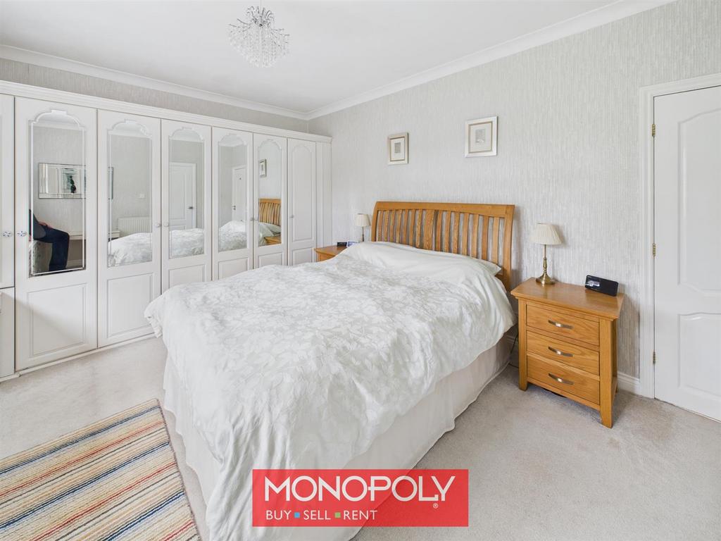 Master Bedroom.jpg