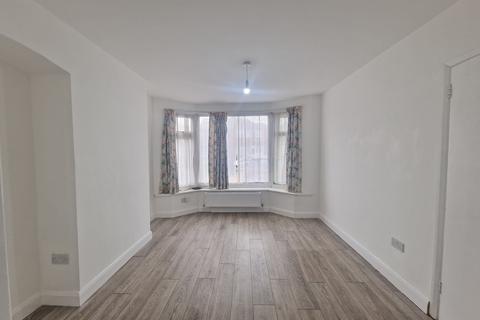 3 bedroom semi-detached house for sale, Calder Gardens, Edgware