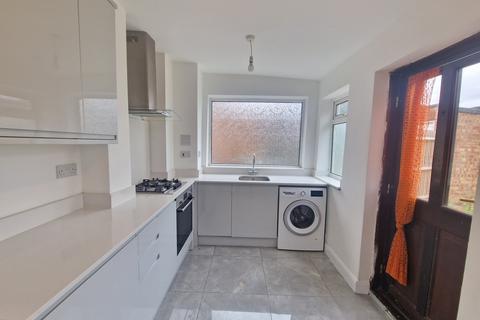 3 bedroom semi-detached house for sale, Calder Gardens, Edgware