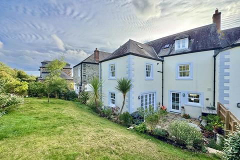 14 Belvedere, Truro, TR1 1UU