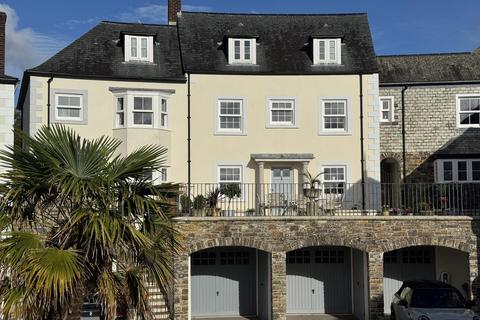 14 Belvedere, Truro, TR1 1UU