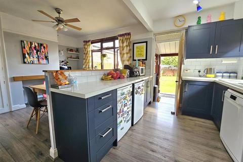 3 bedroom semi-detached house for sale, Newark Road, Gloucester