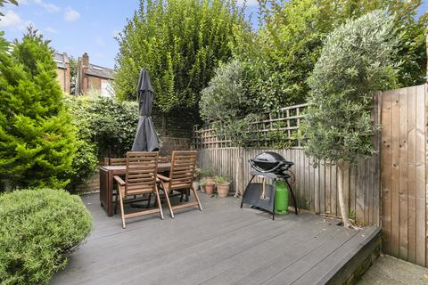 3 bedroom apartment for sale, Brenda Road, SW17