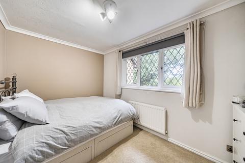 undefined, Oak Ridge, West End, Woking, GU24