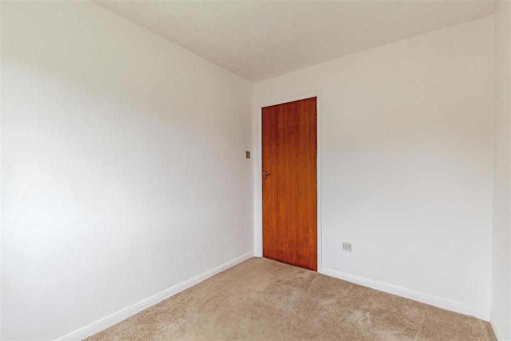 Bedroom 2-2.jpg