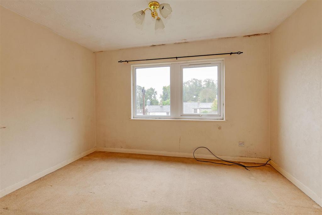 Bedroom 1-1.jpg