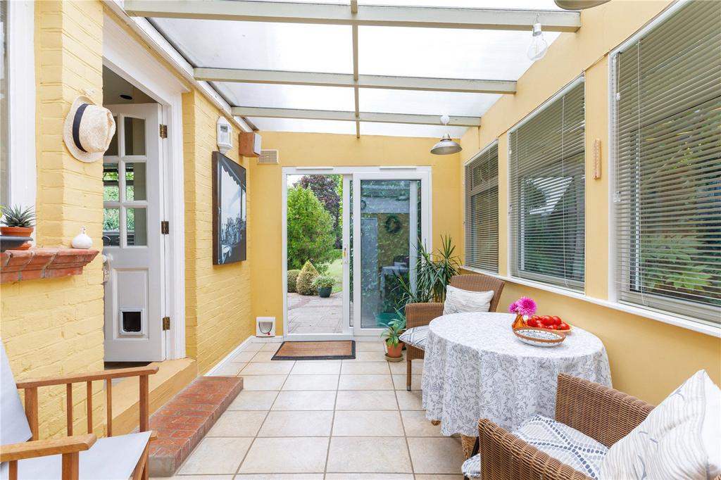 Breakfast Room