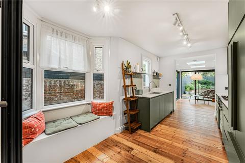 50 Daubeney Road, London, E5 0EF