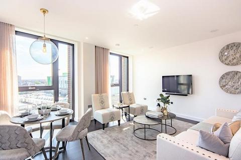 2 bedroom flat to rent, Thornes House, 6-8 Charles Clowes Walk, London SW11