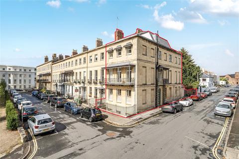 London Road, Cheltenham, GL52