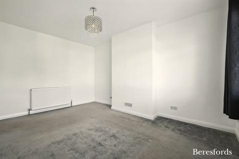 2 bedroom maisonette for sale, Rose Valley, Brentwood, CM14