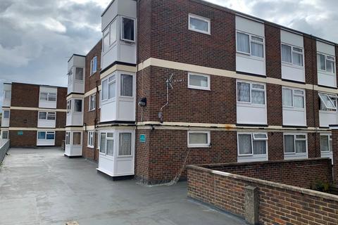 1 bedroom flat for sale, Bush Fair, Harlow