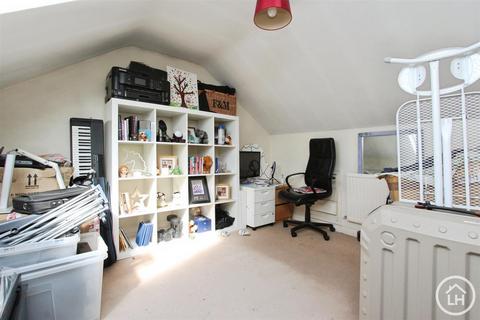 25 Epps Road, Sittingbourne, ME10 1JD