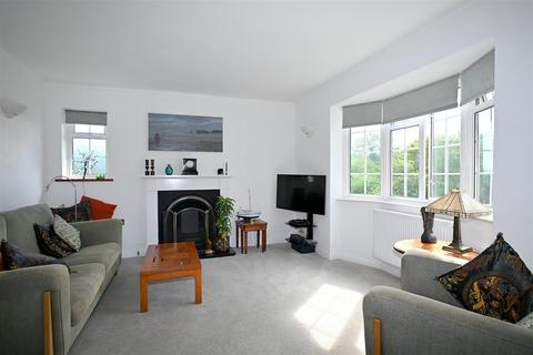 2 bedroom flat for sale, Ratton Garden, Ratton, Eastbourne