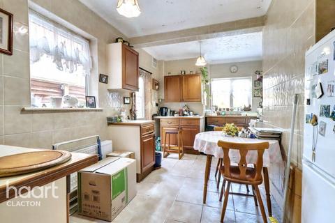 3 bedroom terraced house for sale, St Osyth Road, Clacton-On-Sea