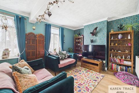 20 Brockstone Road, St Austell, PL25 3DW