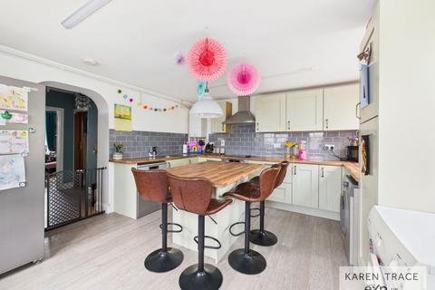 20 Brockstone Road, St Austell, PL25 3DW